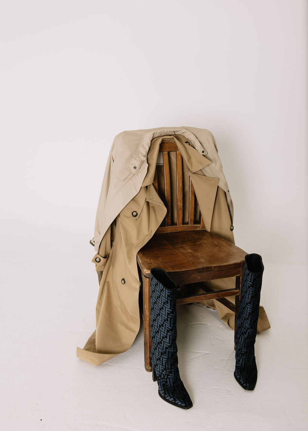 Savoir came to ENC not just with a brand idea, but with a vision: to elevate fashion’s role in culture, conversation, and the digital space. From day one, we knew this wasn’t going to be another trend-chasing publication. It was style with substance. Luxury with a lens. Together, we built the Savoir brand from the ground up refining her voice, sharpening her visuals, and designing a digital presence that felt more like a flagship than a feed. ENC partnered with Savoir to build a brand that could hold all that vision: a high-style, high-substance identity rooted in luxury, storytelling, and soul. From a refined logo system and versatile brand marks to a warm, editorial palette and bold brand voice, every element was built to elevate the way we experience fashion online. A digital destination where fashion could be felt, not just followed. But as the world shifted, so did Savoir. Instead of scrapping the story and starting over, we helped guide the brand into its second life preserving her editorial roots while evolving the way she showed up. What began as a lens became a living archive. Articles became artifacts. And Savoir stepped off the page and into the closet. This wasn’t a pivot. It was a return to purpose. We repositioned the brand from digital editorial to boutique curation, transforming Savoir into a resale experience unlike anything else. Iconic, one-of-one pieces. Beautifully told. Thoughtfully styled. Offered with reverence, not clearance. ENC ensured every piece of the transition honored what came before. The tone stayed intelligent. The brand stayed elevated. The ethos stayed intact. We updated her messaging, extended her visuals, and built out the digital foundation to support her next chapter, all while protecting the brand equity she worked so hard to build. Savoir still knows style. But now, she lives it.
This is the second life of fashion and we’re proud to have helped her rise into it.