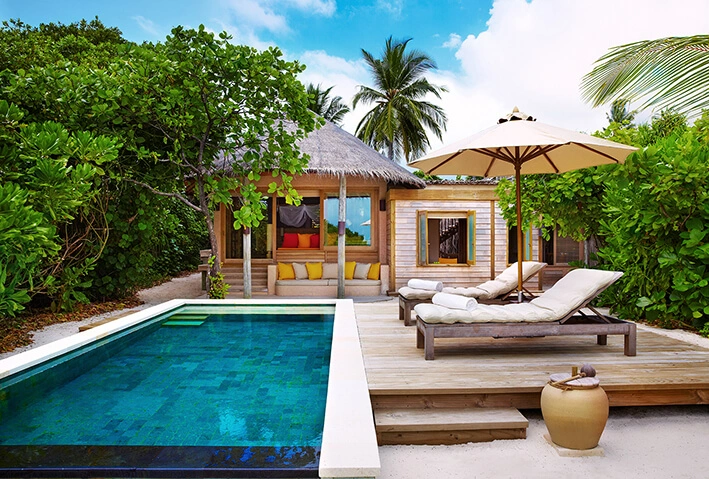 FAMILY BEACH VILLA WITH POOL SSLM