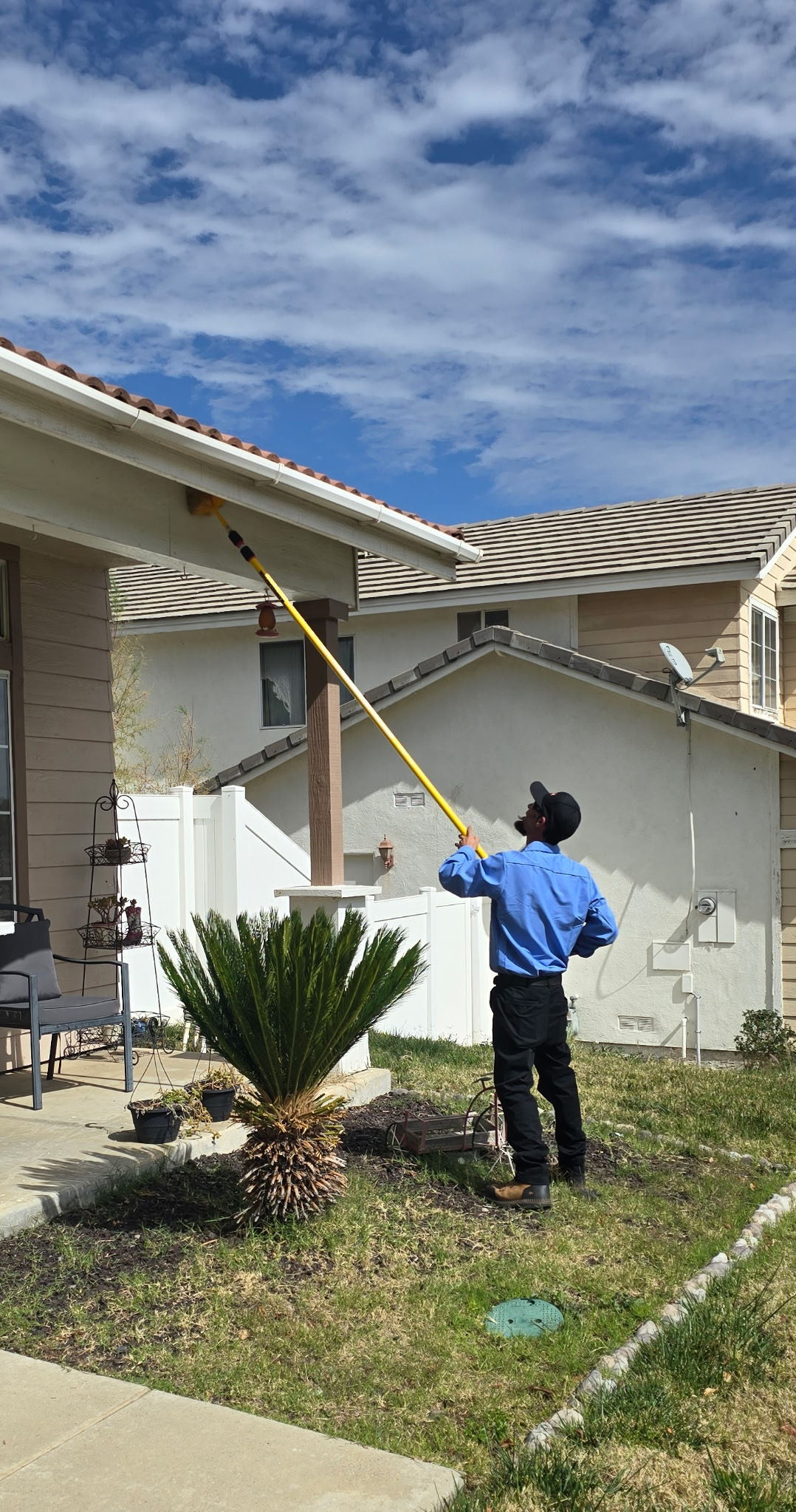 Residential pest control in Temecula CA with exterior home treatment service