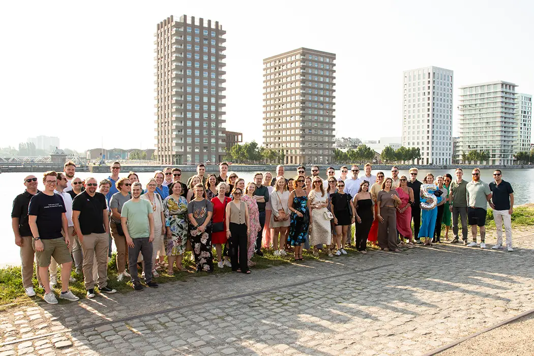 Group picture of the Bonanza employees, taken at the location of the party.