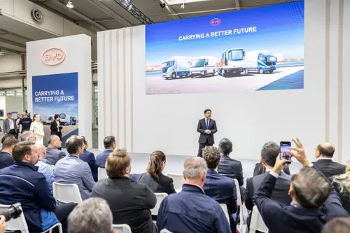 BYD E-VALI feiert Weltpremiere auf der IAA Transportation 2024