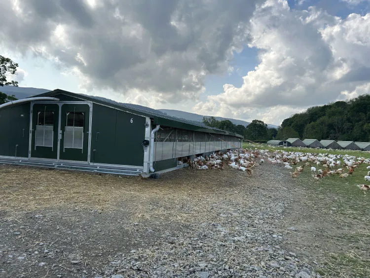 Quramo range of mobile poultry housing