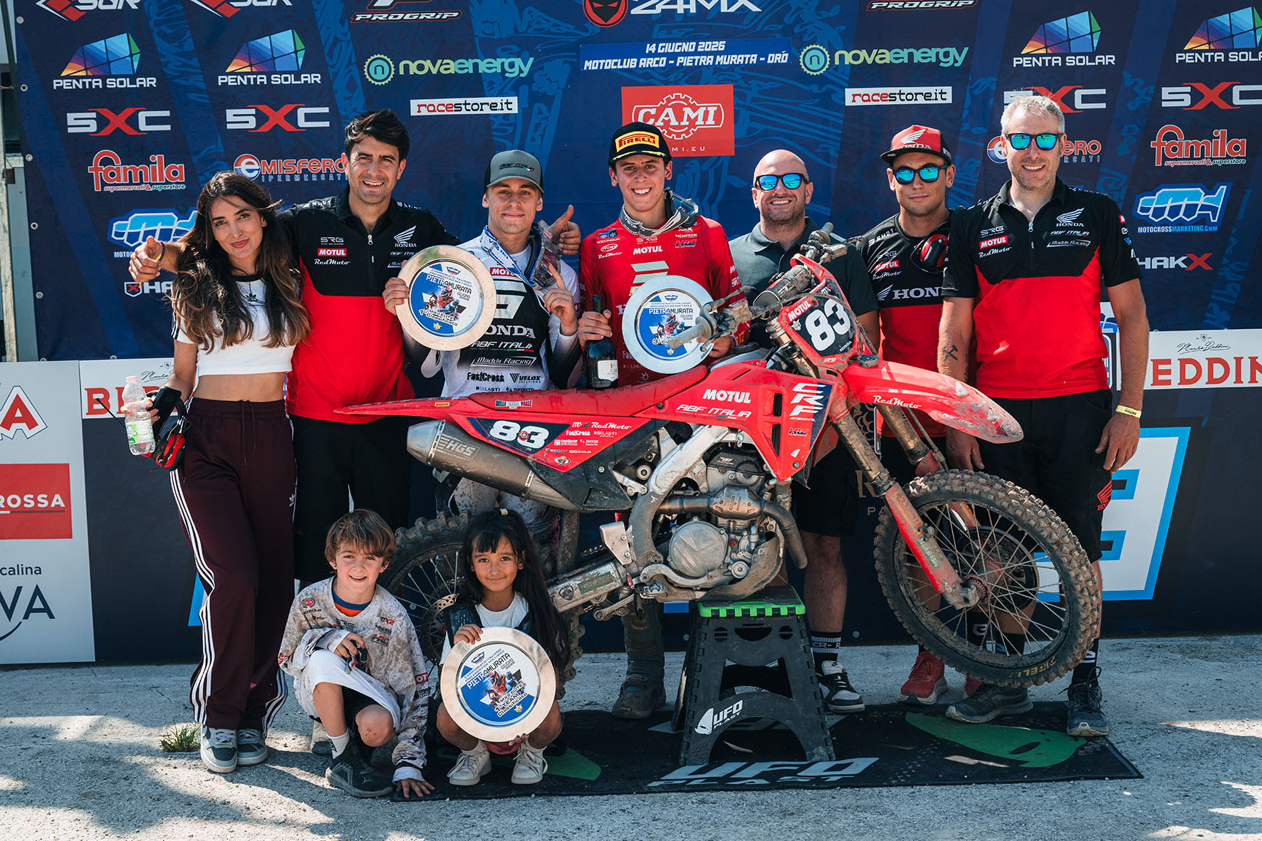 Doppia festa sul podio MX2 con Grau e Alvisi!