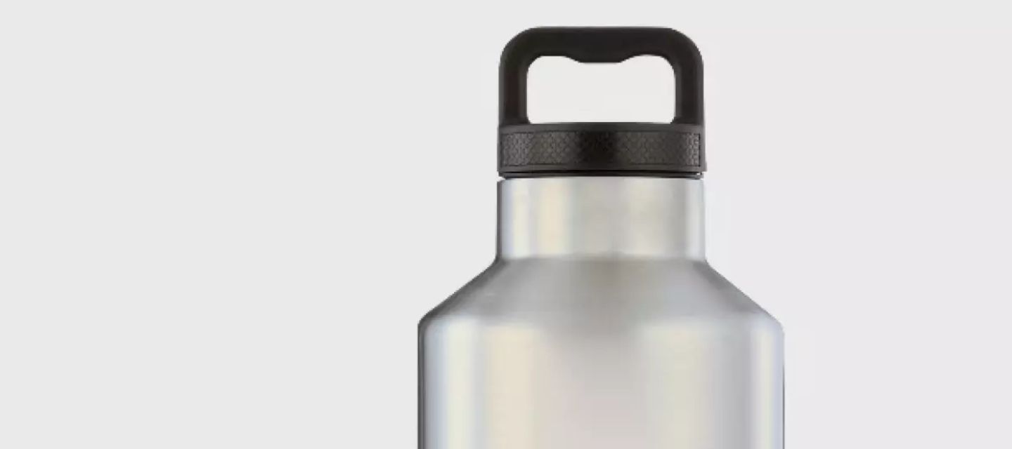 Botella de agua aislada de acero inoxidable de 64 onzas Ozark Trail