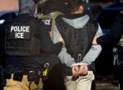EEUU elimina límites de edad para reclutar agentes de ICE 