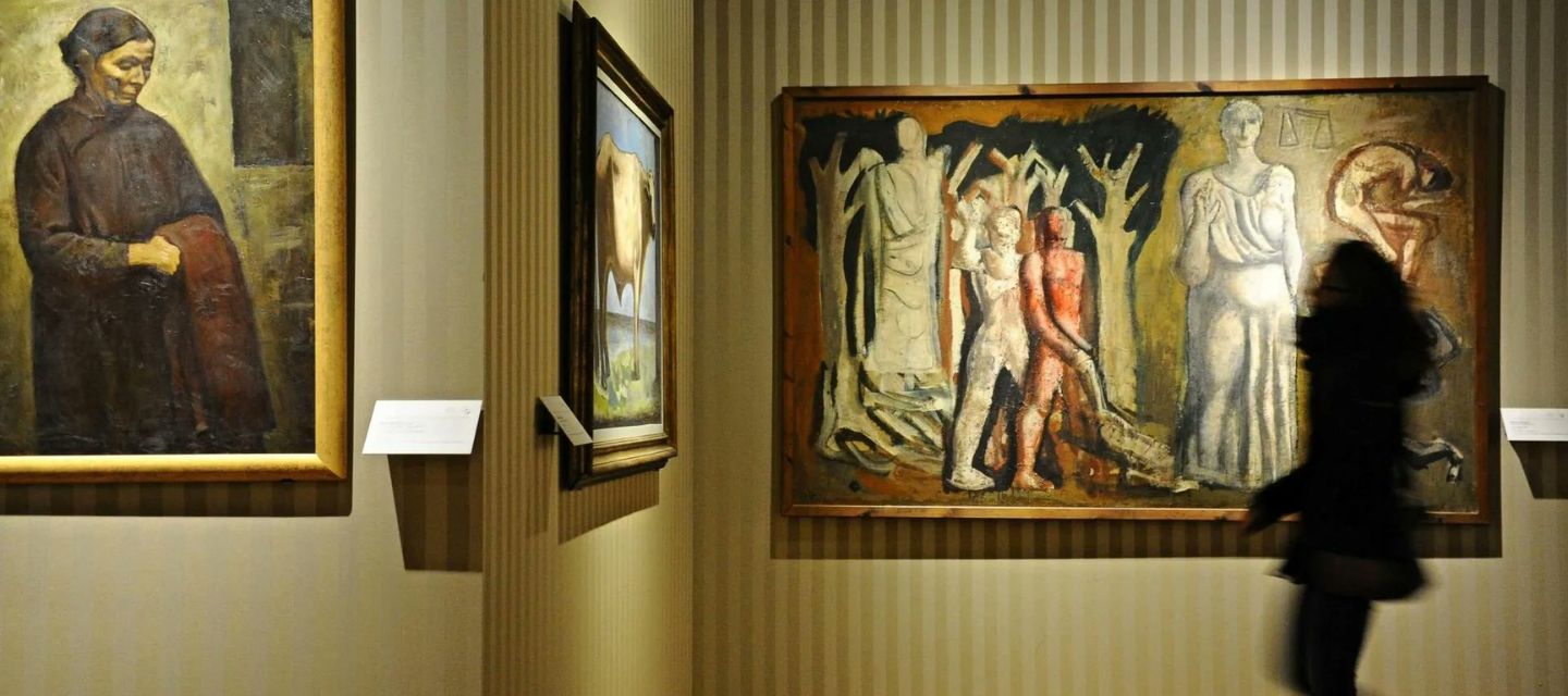 Una niña daña una escultura de 30.000 euros 