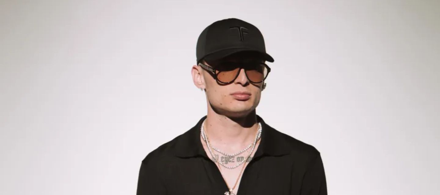 Peso Pluma, embajador mexicano en la moda NY