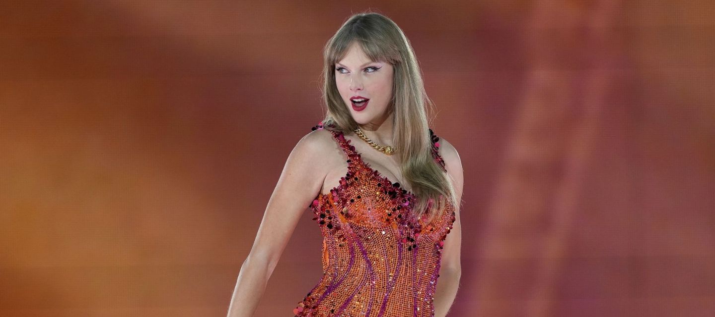 Taylor Swift lleva al cine fiesta de lanzamiento 