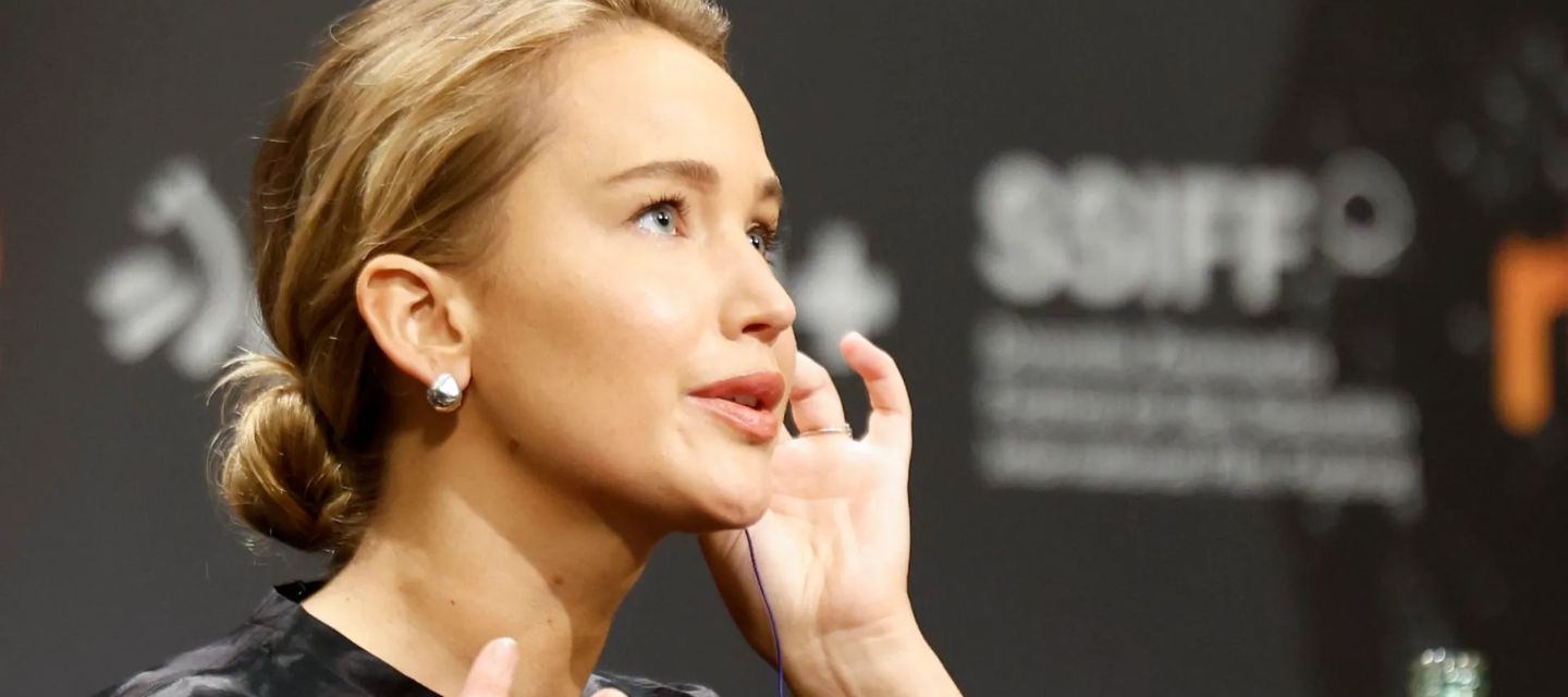 Jennifer Lawrence: “nuestra libertad de expresión está bajo ataque”