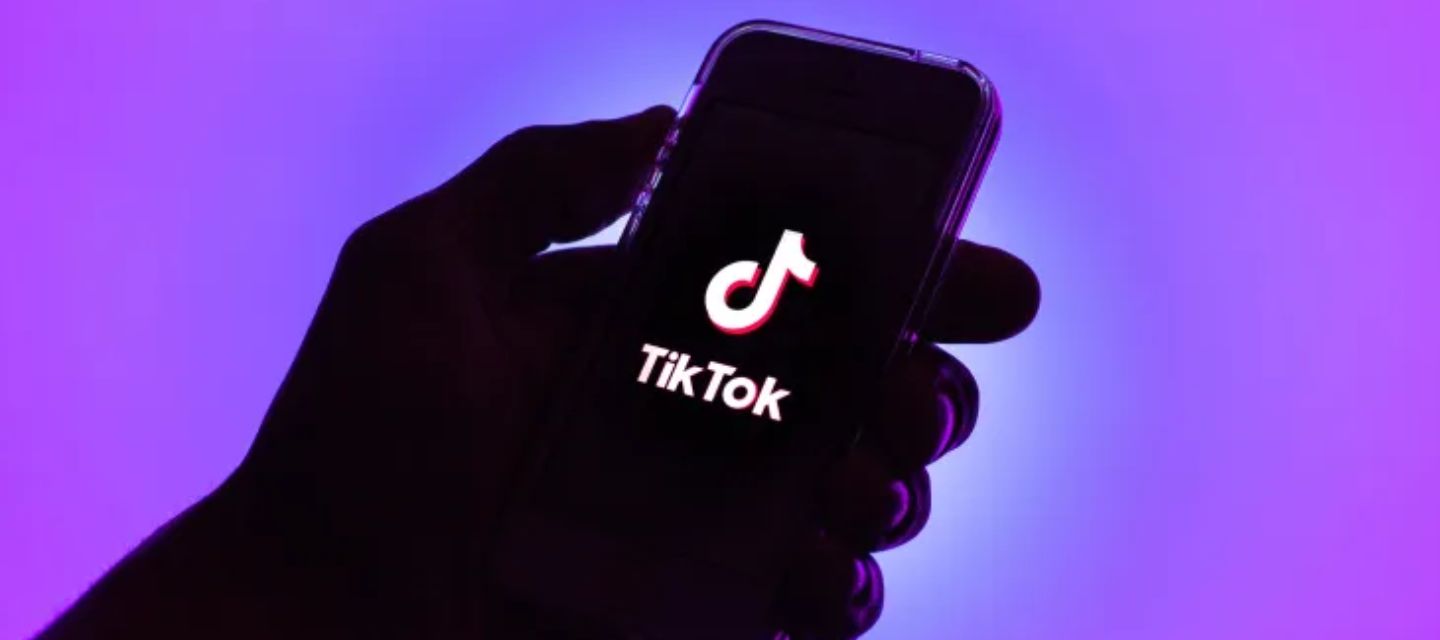 Facua denunció a TikTok y Budget Smarter por vender un GPS anunciado para “cazar mujeres infieles”