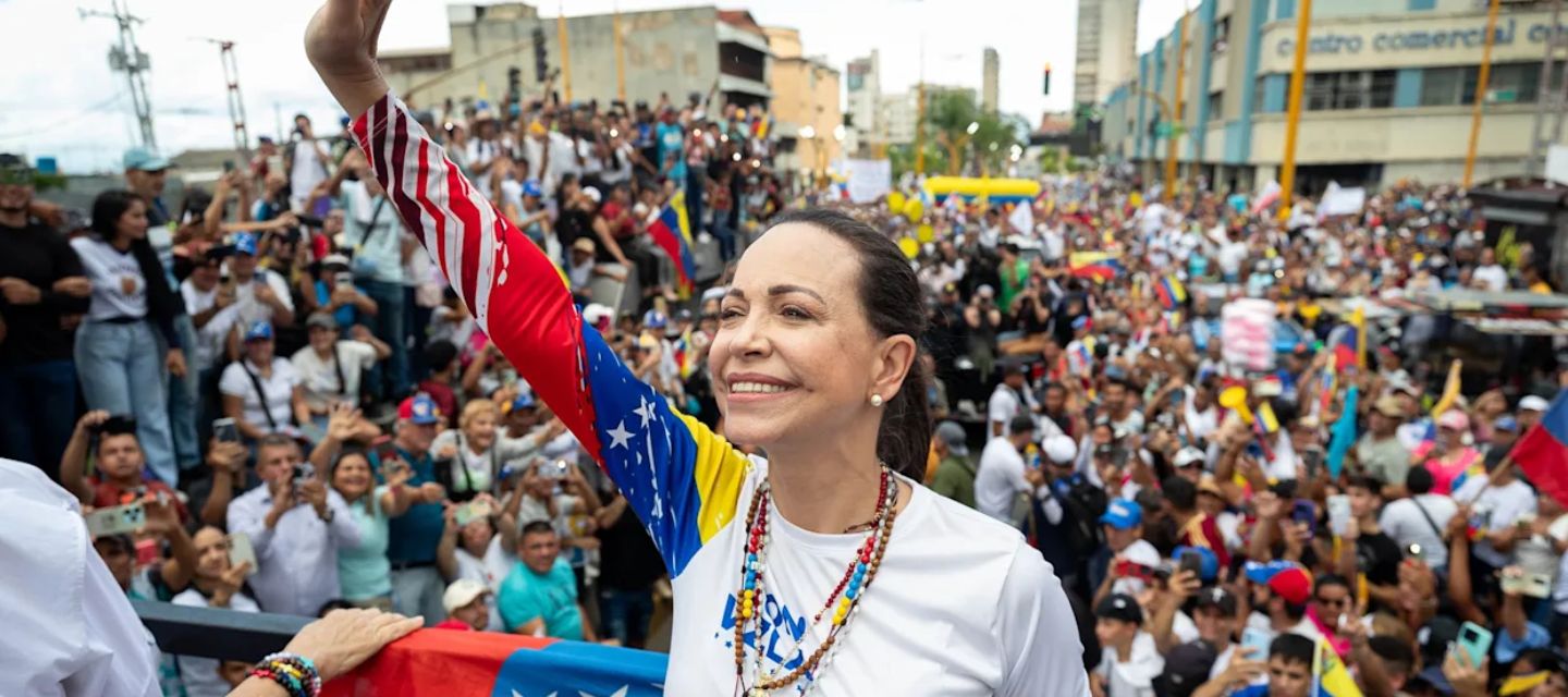 La opositora venezolana María Corina Machado recibió el Nobel de la Paz 2025