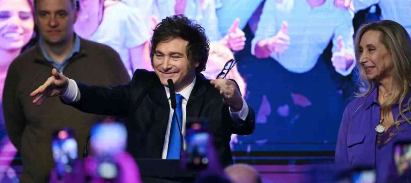 El partido La Libertad Avanza (LLA), liderado por el presidente Javier Milei