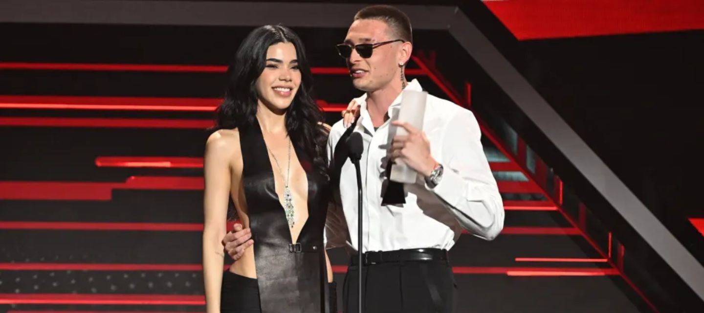 Peso Pluma recibió el primer Premio Billboard Vanguardia en Miami