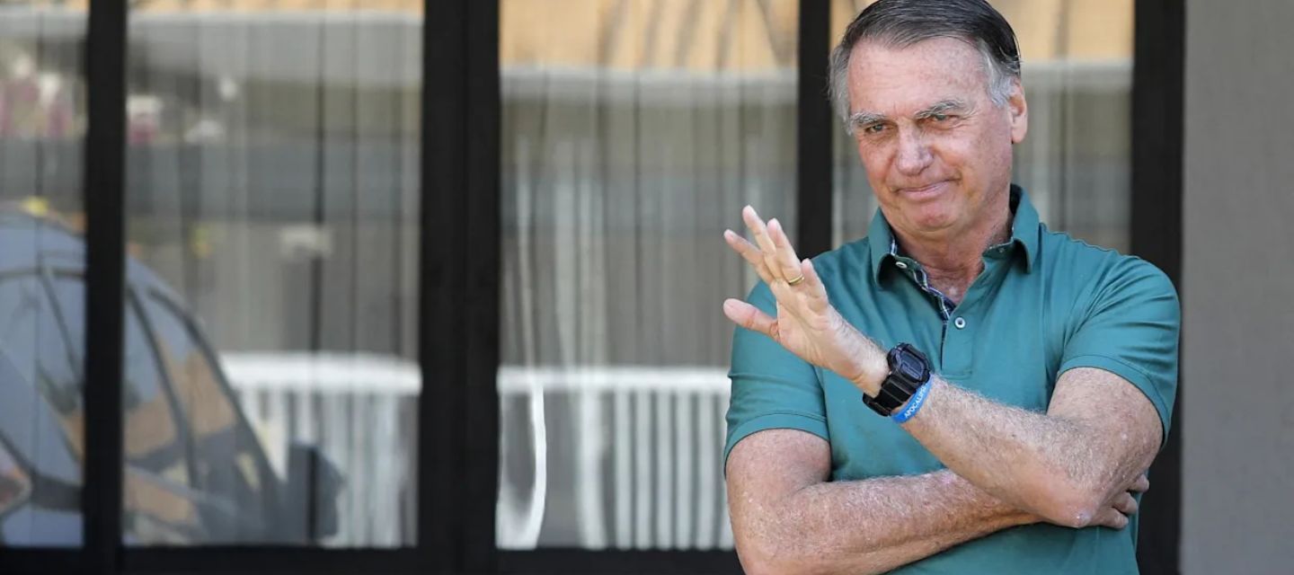  El expresidente Jair Bolsonaro apeló su condena de 27 años de prisión
