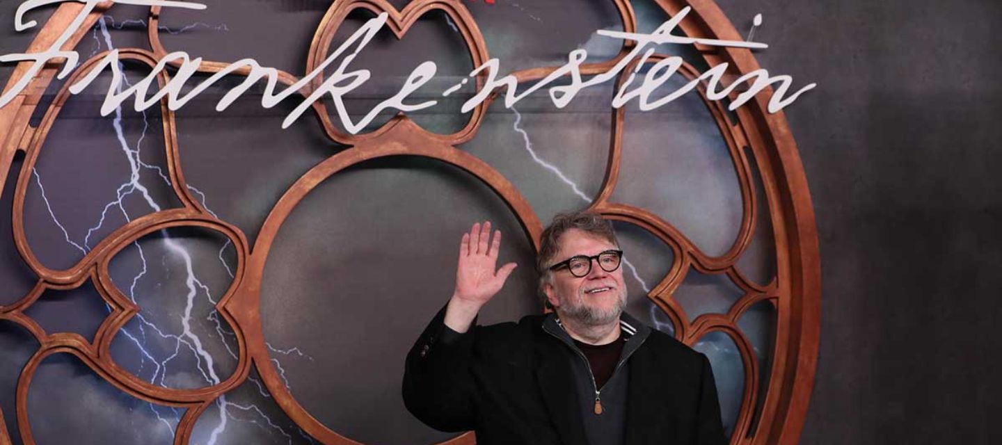 Guillermo del Toro presentó en Ciudad de México su versión de Frankenstein