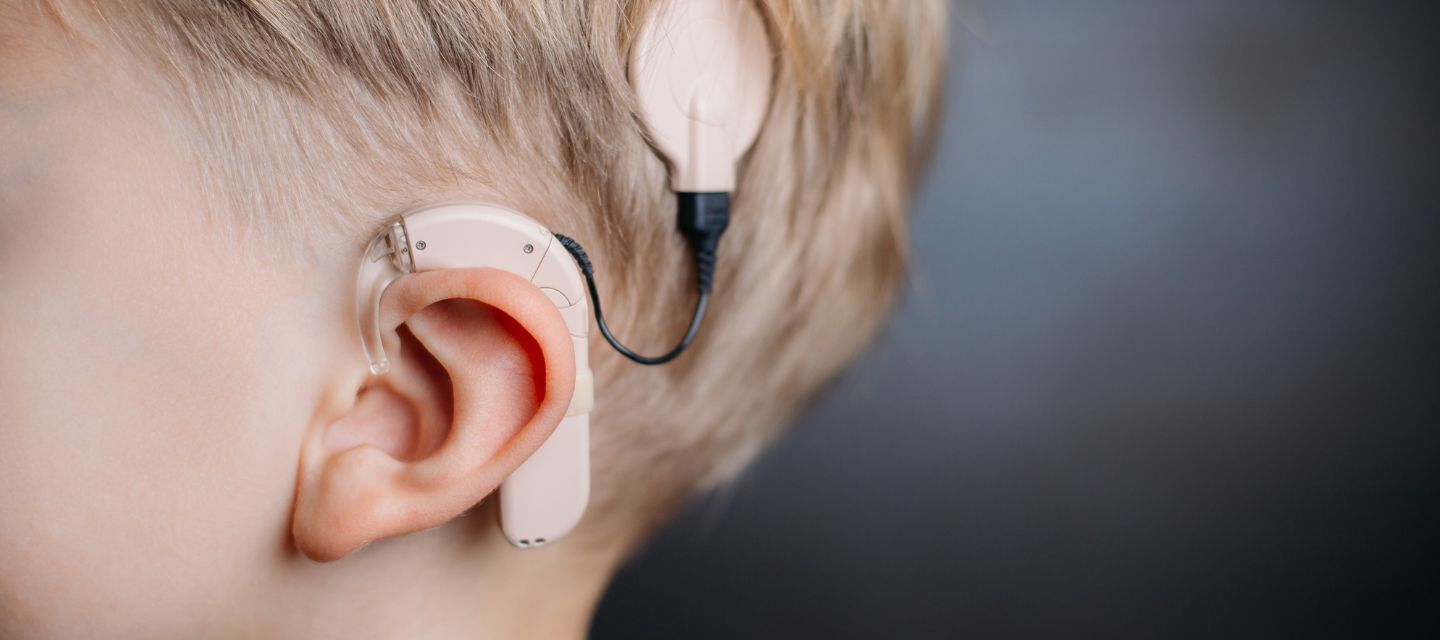 Niños recuperan audición con terapia génica