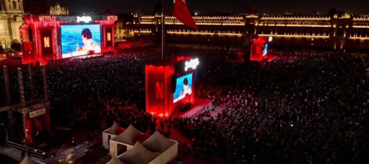 Más de 170 mil personas se reunieron en el Zócal