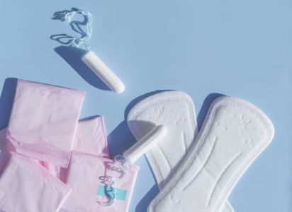 Un estudio del Idaea-CSIC detectó aditivos plásticos en toallas higiénicas femeninas 