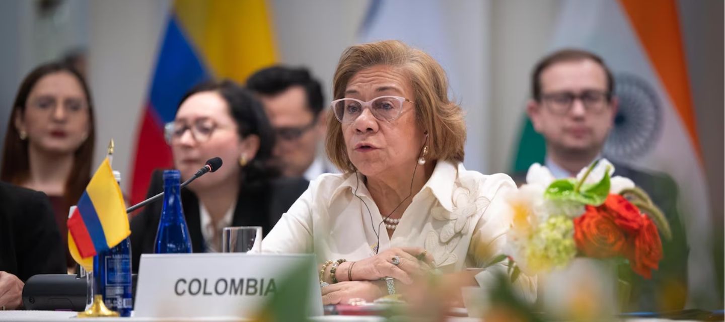 La canciller Rosa Villavicencio ve posible un acuerdo con el Clan del Golfo antes del fin del gobierno Petro.