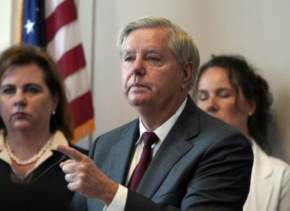 Una propuesta para prohibir el aborto desde la semana 15 provocó fuerte rechazo en el Senado