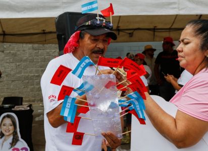 Los principales candidatos en Honduras cerraron campaña entre denuncias de fraude