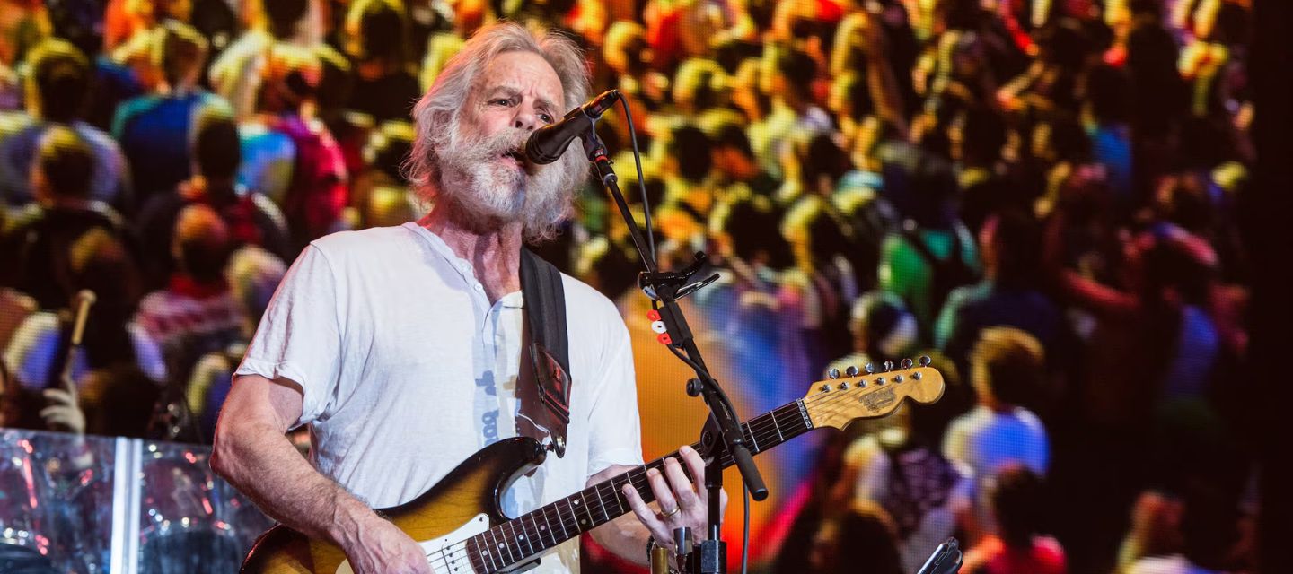 Bob Weir, guitarrista fundador de Grateful Dead y figura clave del jam band