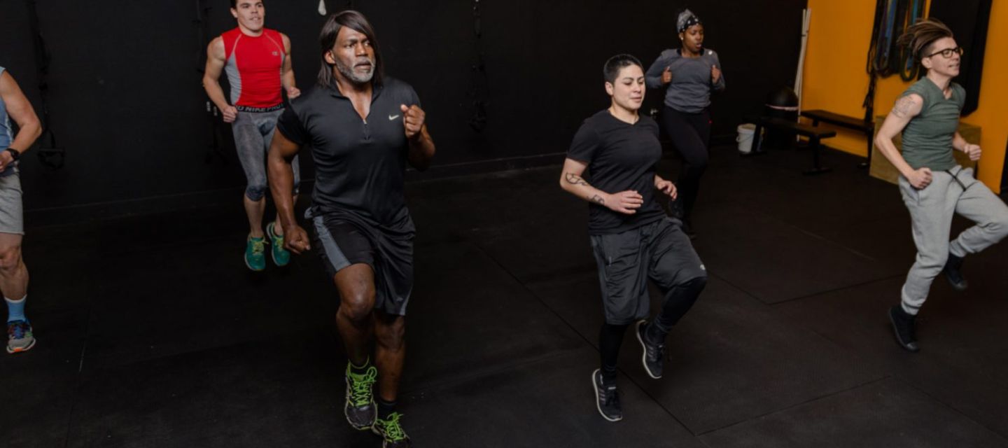 La entrenadora Claudia Mahiques cuestiona las barreras de género en los gimnasios 