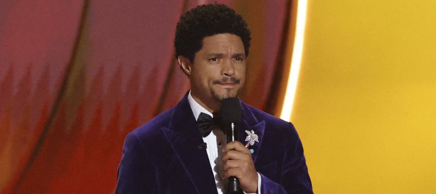 Donald Trump amenaza con demandar a Trevor Noah t