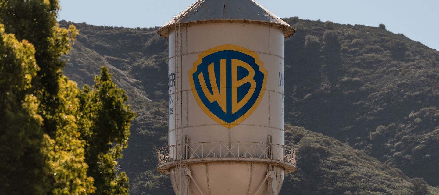 Warner Bros. reabre negociaciones con Paramount tras recibir de Netflix 