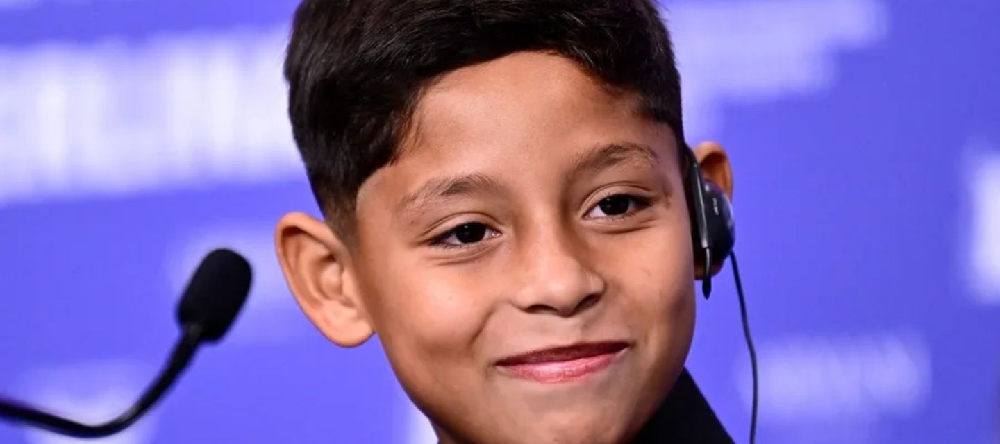 Con solo nueve años, Bastian Escobar debuta en ‘Moscas’, de Fernando Eimbcke