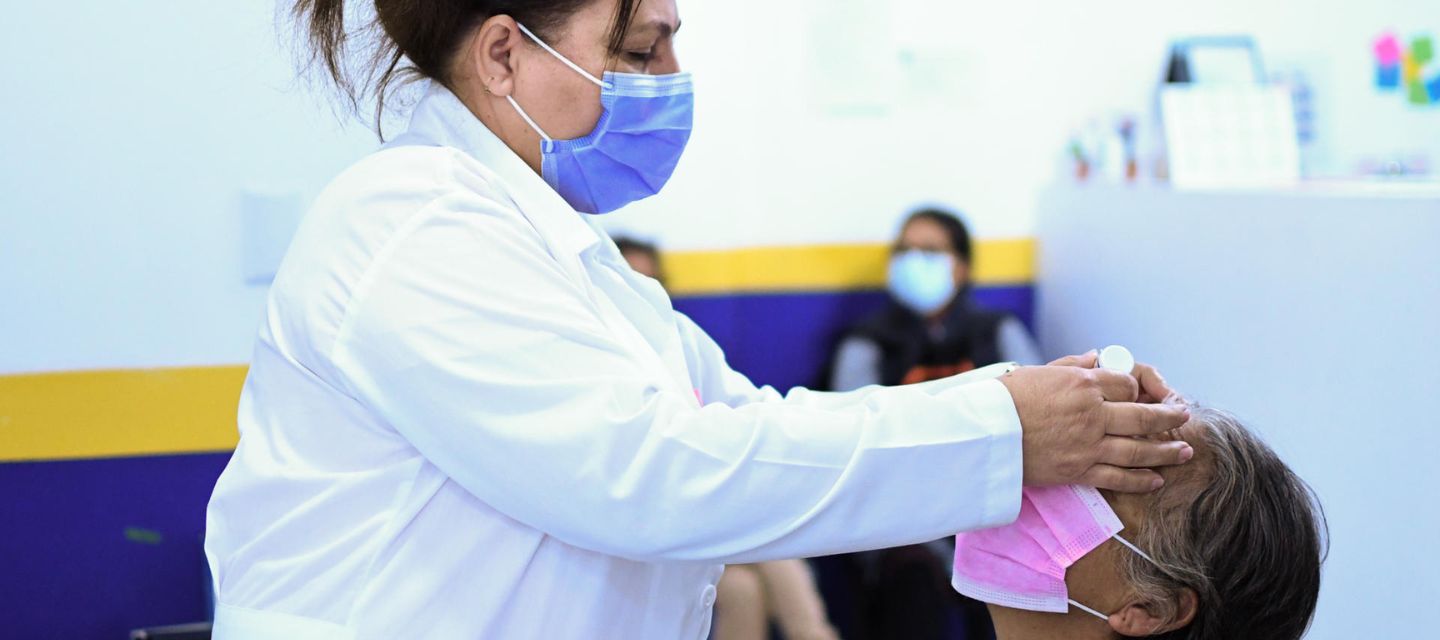 Guatemala pondrá fin al acuerdo con médicos cubanos tras casi tres décadas. 