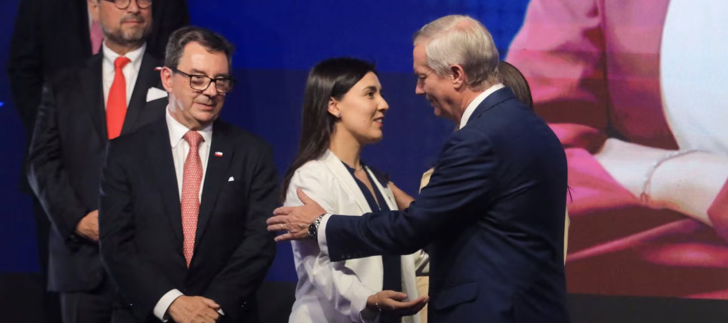 Kast respaldó el despido de una funcionaria con cáncer, desatando críticas transversales