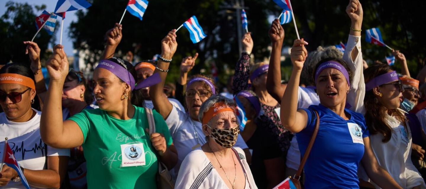 Cientos de mujeres cubanas protestaron en La Habana contra las sanciones de EE.UU.