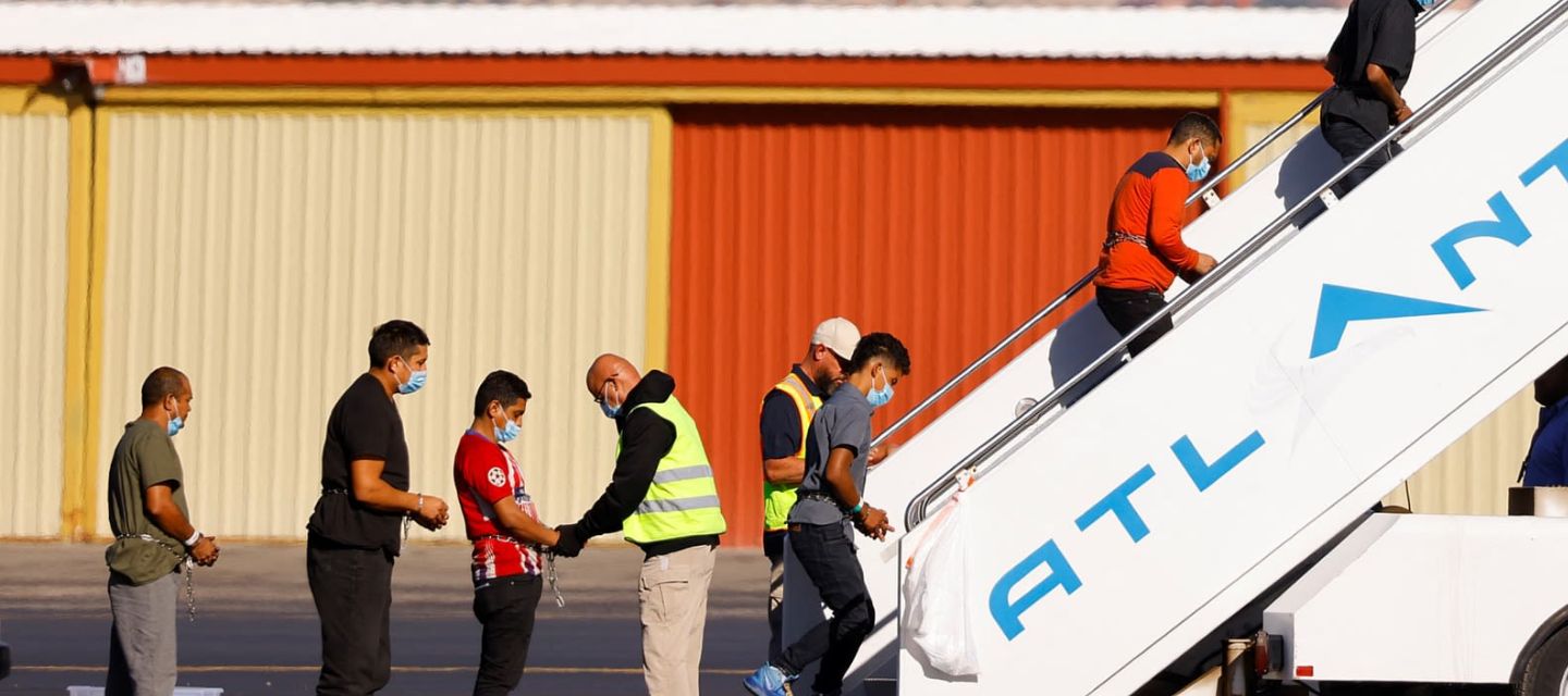 Paraguay recibió a 16 migrantes deportados desde EE.UU. 