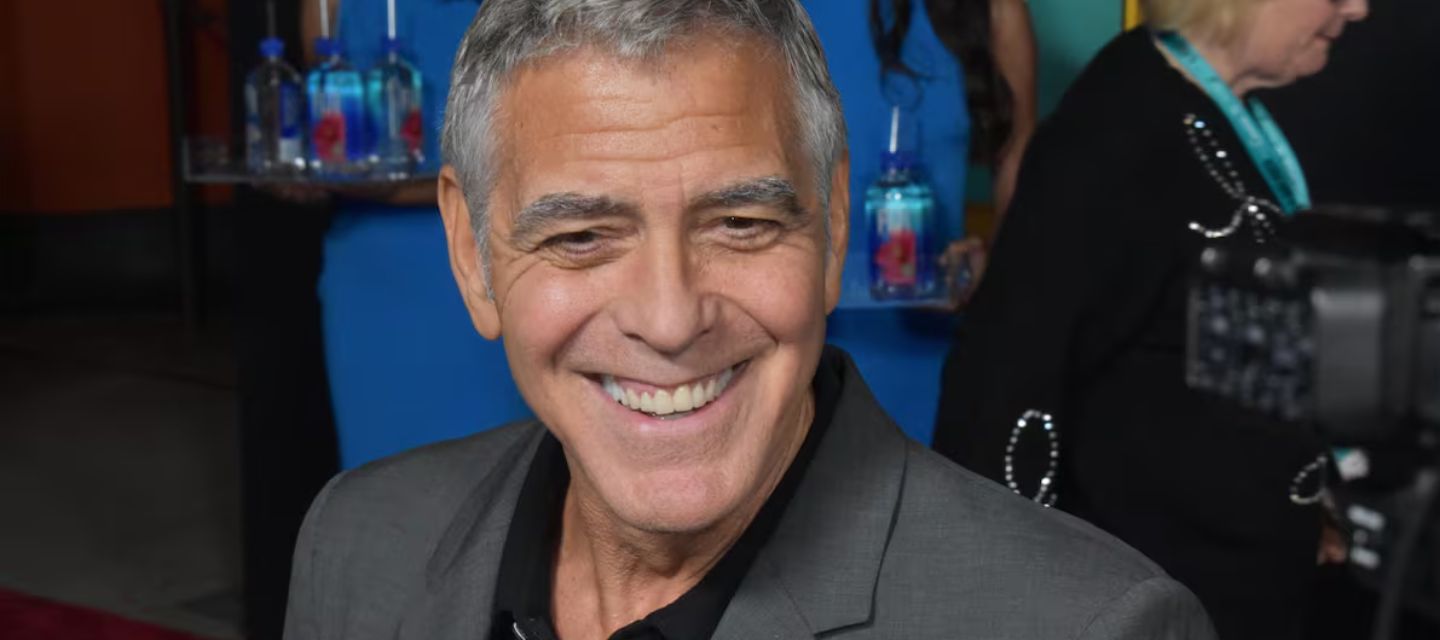 George Clooney asegura que a sus 65 años encuentra mayor satisfacción en su fundación
