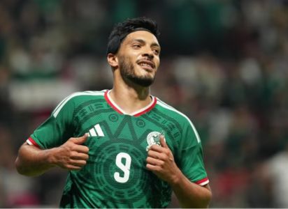 Raúl Jiménez marcó su primer gol en una Copa del Mundo y lideró el triunfo 