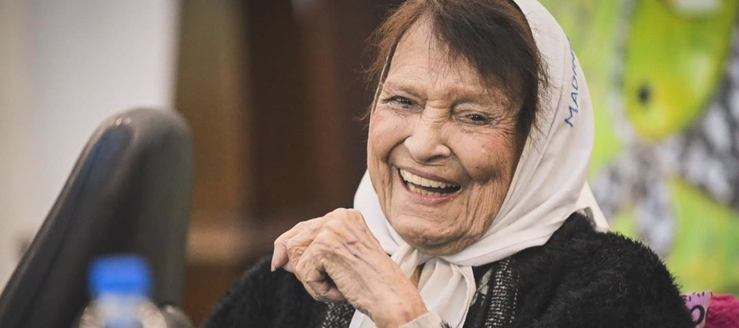 Falleció Taty Almeida a los 95 años. La histórica referente de Madres de Plaza de Mayo-Línea