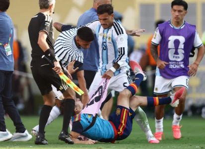 ‍La FIFA sancionó a Paredes con 10 partidos y a Molina con 7 tras los incidentes de la final del Mundial.