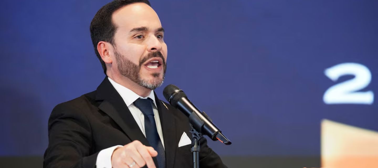Expertos cuestionan inconsistencias en la declaración de bienes y rentas de Abelardo de la Espriella