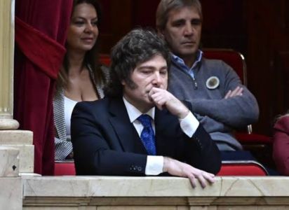 Organizaciones de derechos humanos demandan a Milei por eliminar criterios de diversidad de género