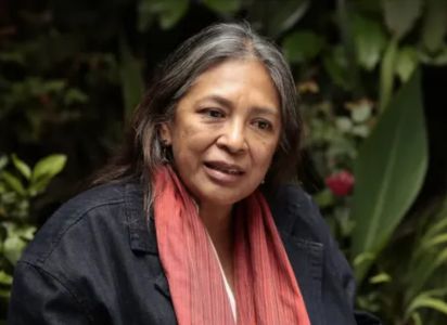 Ángeles Cruz protagoniza Sobre las olas, una película que cuestiona el mito de la madre perfecta y explora el deseo femenino