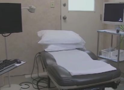 La familia de Tierra Walker demandó a Ken Paxton y médicos de Texas.