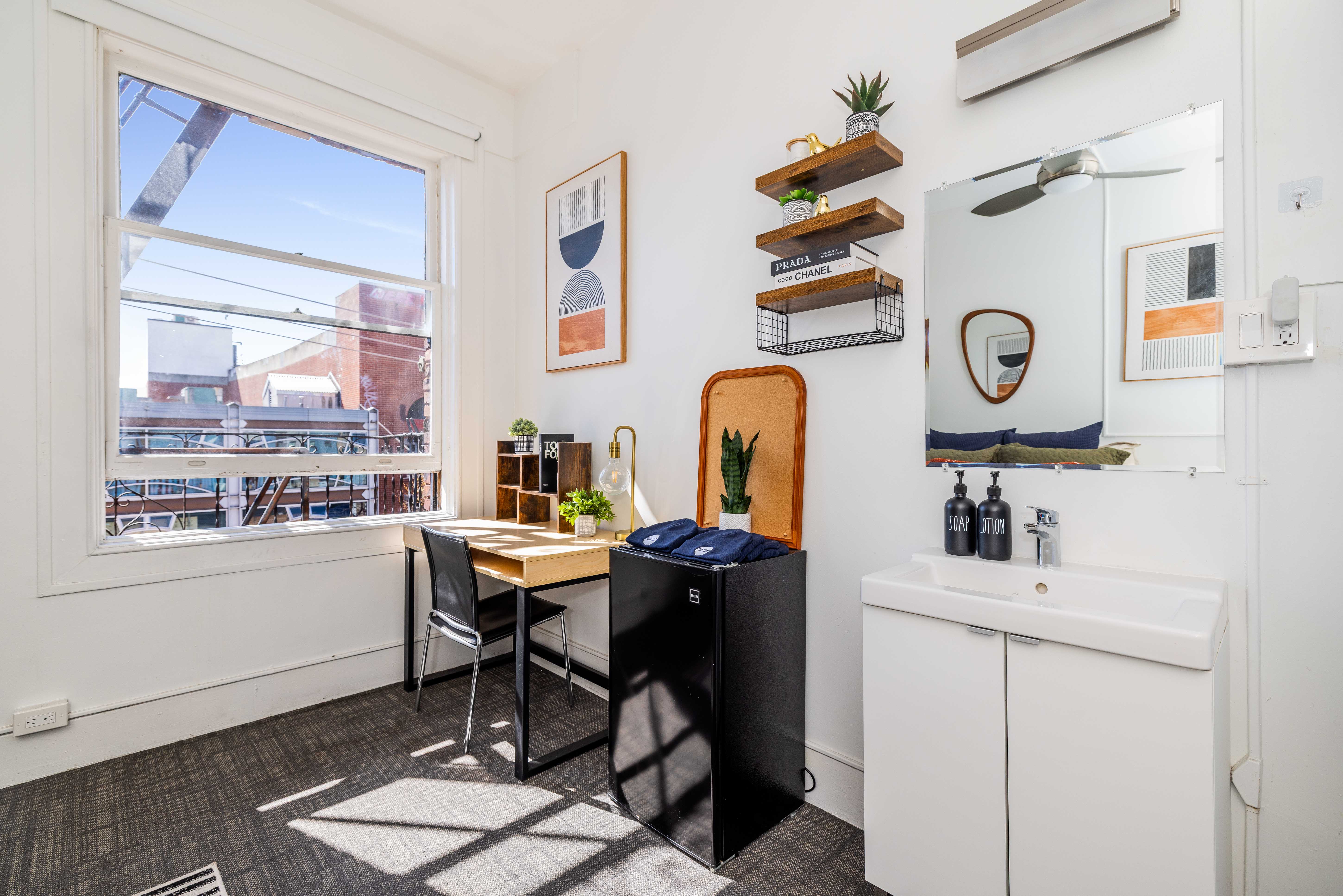 Premium Room Furnished 