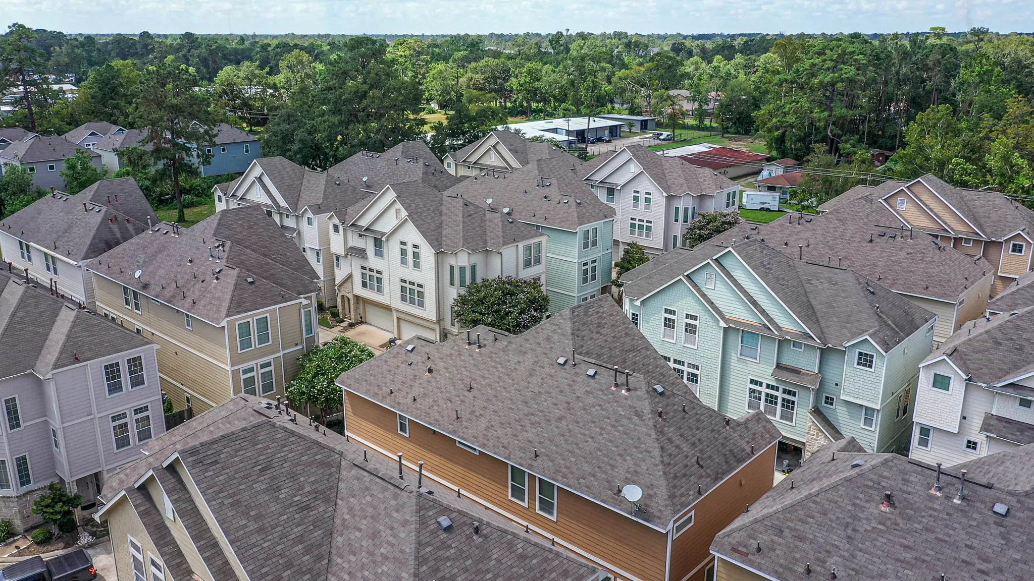 Multi-Family and HOA Roofing