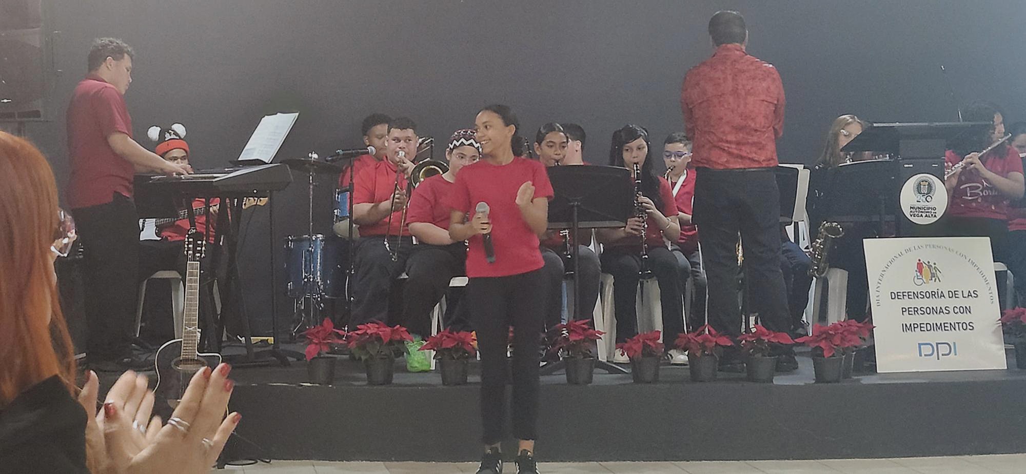Banda de estudiantes amenizando