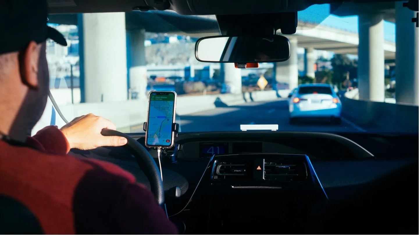 an independent contractor driving their car