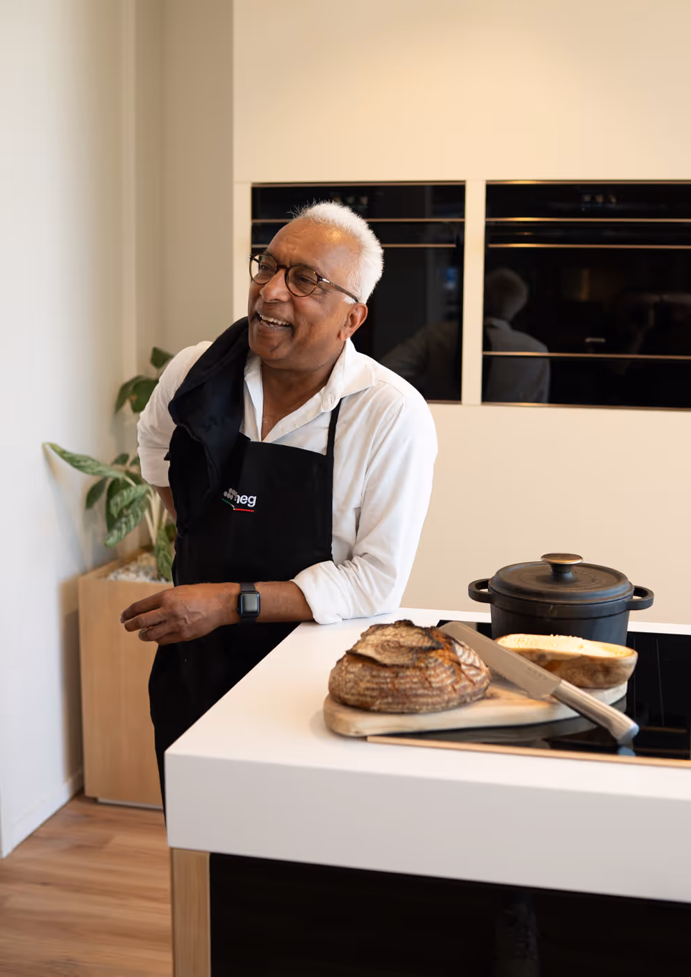 Interview in Oost-Online: ‘Als ik niet kan slapen, pak ik een kookboek’