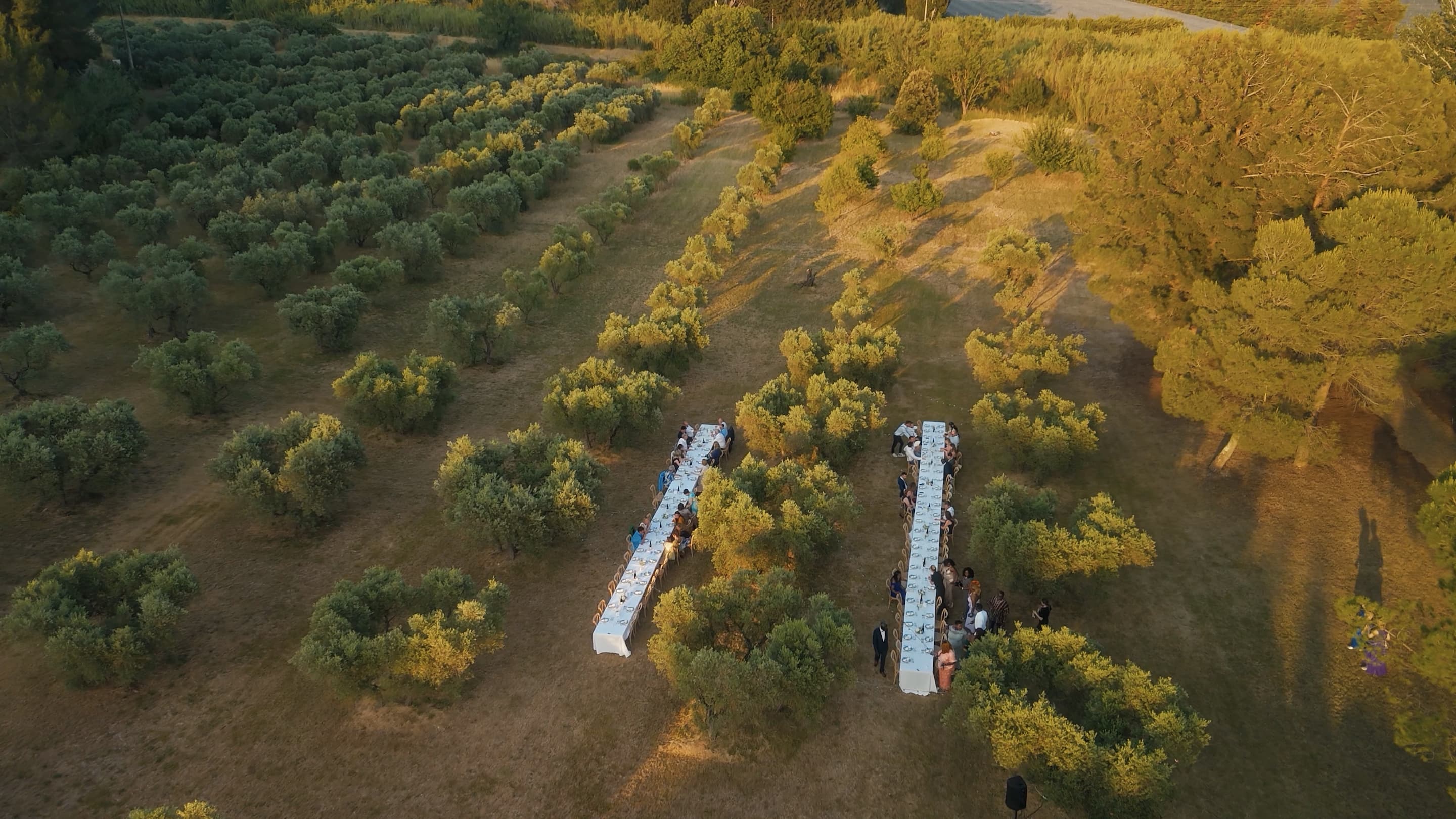 Droneshot voor een trouwfilm in het buitenland