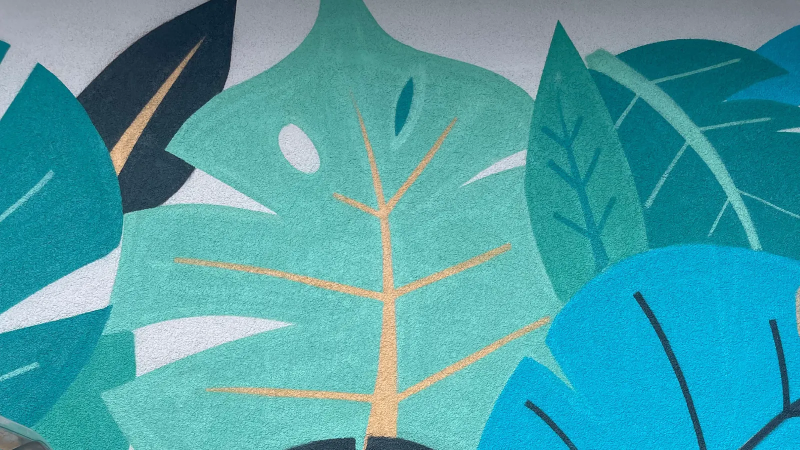 Murales Attico: Eleganza e natura in quota – foto 2