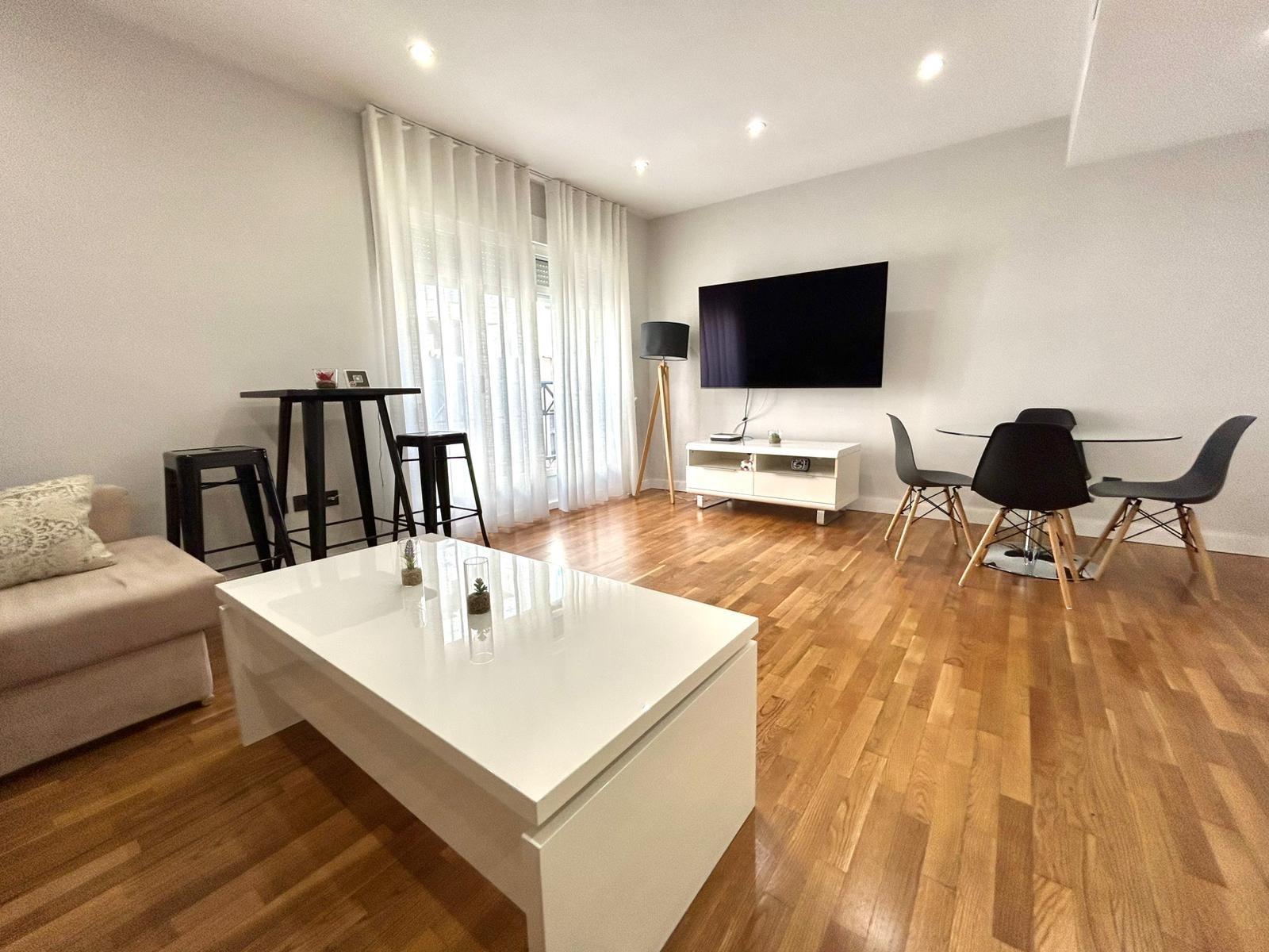 PISO AL LADO DE LA CATEDRAL